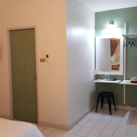 Baan Kratom Tong By The Sea Villa Cha-Am Exterior photo