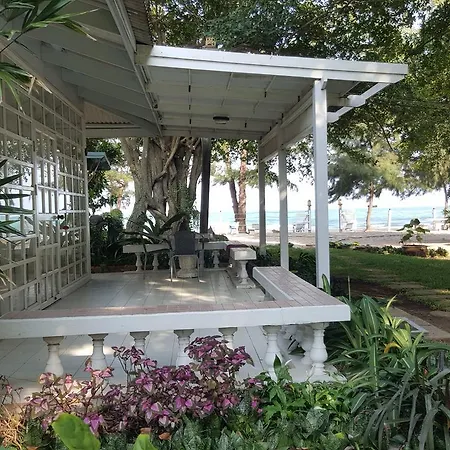 Baan Kratom Tong By The Sea Villa Cha-Am Exterior photo